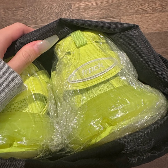 balenciaga lime track trainers - Picture 3 of 4